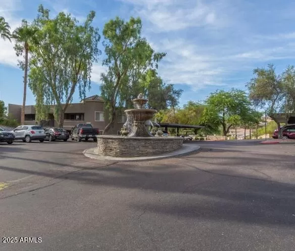 MLS: 6931586 Condo For Sale