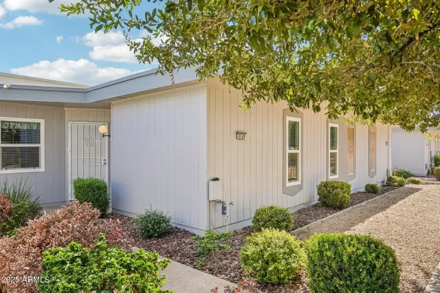 MLS: 6931637 Condo For Sale