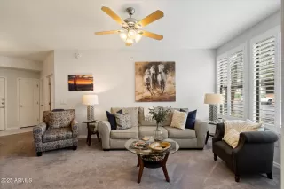 Photo #6: 6931715 Listing 