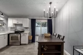 Photo #3: 6931812 Listing 