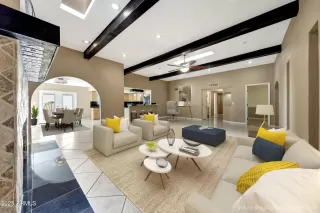 Photo #5: 6931830 Listing 