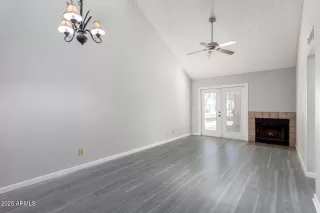 Photo #6: 6931859 Listing 