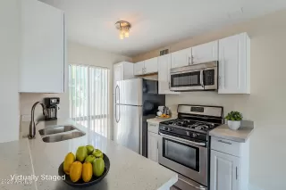 Photo #4: 6931895 Listing 