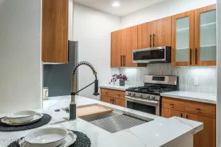 Photo #4: 6931924 Listing 