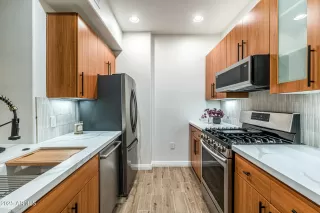 Photo #6: 6931924 Listing 