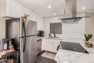 Photo #1: 6932003 Listing