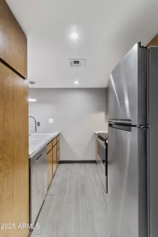 Photo #4: 6932023 Listing 