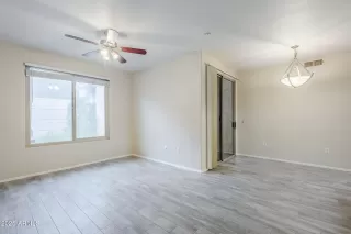 Photo #3: 6932151 Listing