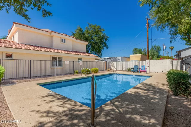 MLS: 6932175 Condo For Sale