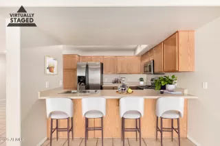 Photo #6: 6932175 Listing 