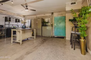 Photo #1: 6932274 Listing 