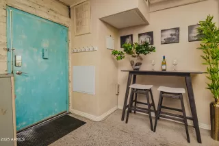 Photo #3: 6932274 Listing 