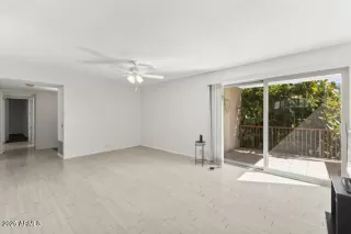 Photo #3: 6932320 Listing 