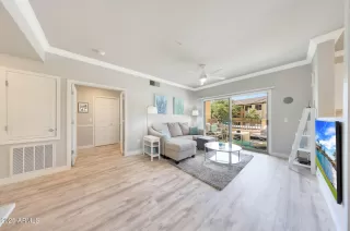 Photo #4: 6932352 Listing 