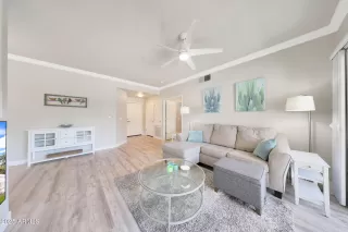 Photo #5: 6932352 Listing 