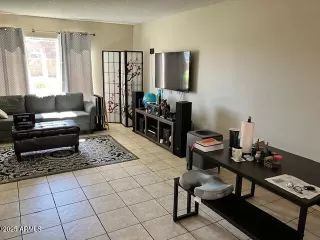 Photo #4: 6932378 Listing