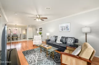 Photo #3: 6932418 Listing 