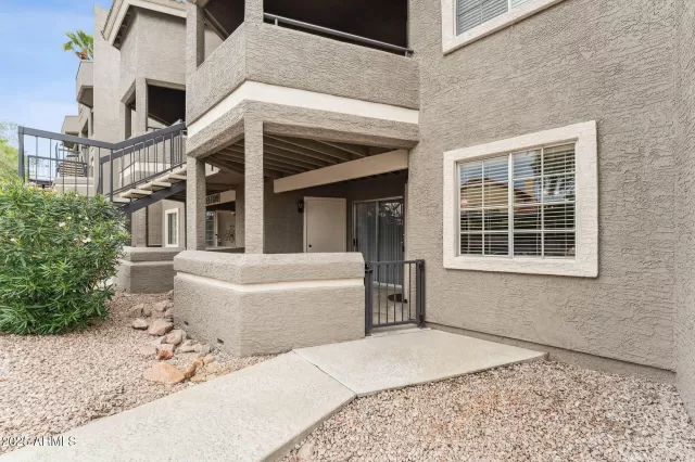 MLS: 6932435 Condo For Sale