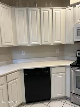 Photo #5: 6932436 Listing 