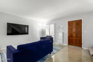 Photo #2: 6932452 Listing 