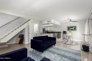 Photo #3: 6932452 Listing 