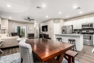 Photo #2: 6932528 Listing 