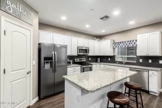 Photo #4: 6932528 Listing 