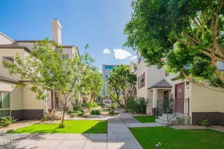 Photo #3: 6932612 Listing 