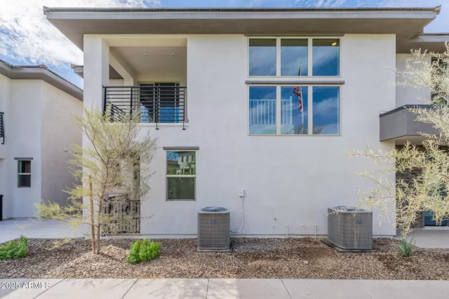 MLS: 6932659 Condo For Sale