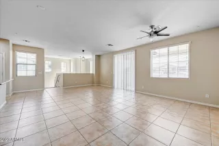 Photo #3: 6932760 Listing