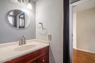 Photo #4: 6932773 Listing 