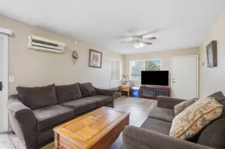 Photo #2: 6932966 Listing 