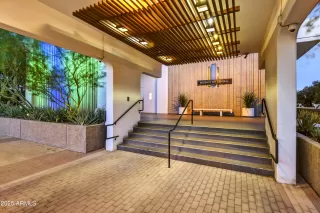 Photo #1: 6932970 Listing 