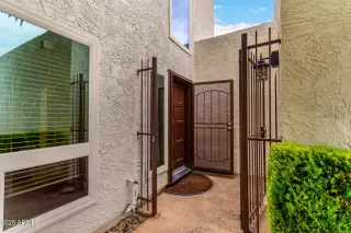 Photo #2: 6932991 Listing 