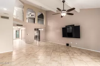 Photo #6: 6932991 Listing 