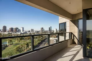 Photo #2: 6933091 Listing 