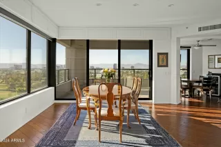 Photo #5: 6933091 Listing 