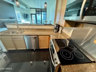 Photo #6: 6933095 Listing 