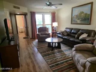 Photo #1: 6933146 Listing 