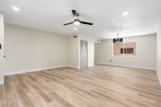 Photo #2: 6933233 Listing 