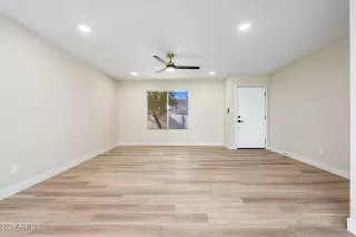 Photo #3: 6933233 Listing 