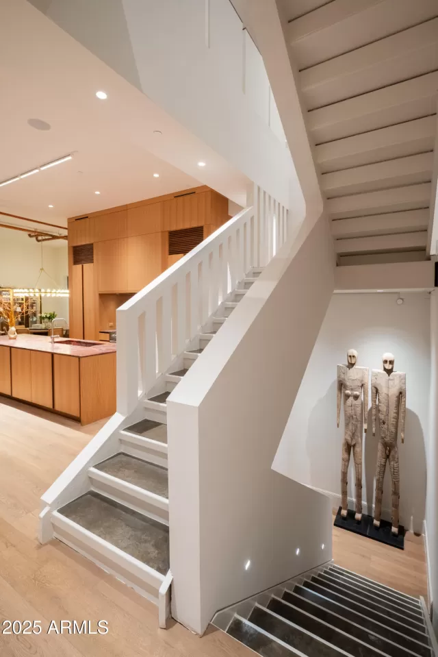 MLS: 6933515 Condo For Sale