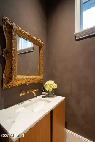 Photo #6: 6933515 Listing 