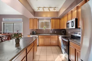 Photo #4: 6933526 Listing