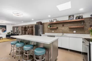 Photo #5: 6933564 Listing 