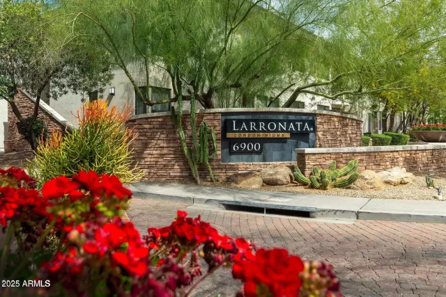 MLS: 6933586 Condo For Sale