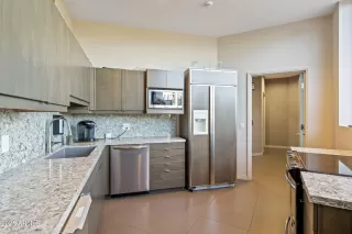 Photo #5: 6933633 Listing 