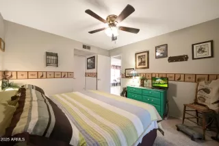 Photo #6: 6933797 Listing