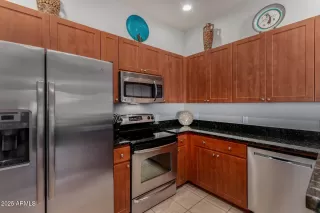 Photo #5: 6933915 Listing