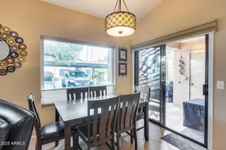 Photo #5: 6934045 Listing